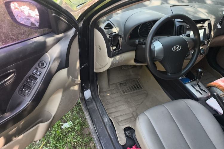 Used Hyundai Celesta 2011 1.6L Automatic Comfort Edition Driver Seat