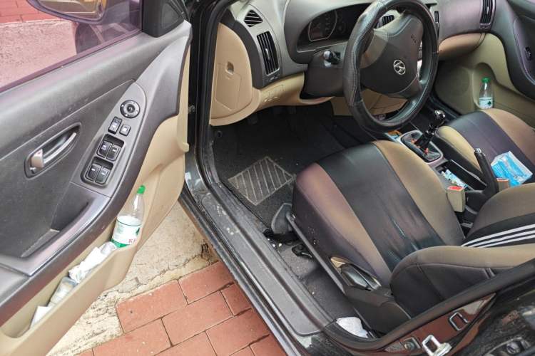 Used Hyundai Celesta 2011 1.6L Manual Comfort Edition Driver Seat