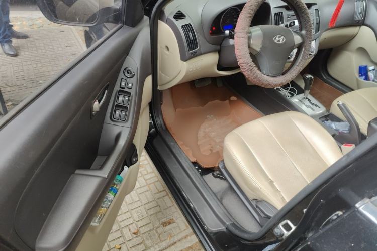 Used Hyundai Celesta 2011 1.6L Automatic Comfort Edition Driver Seat