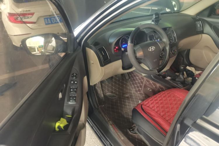 Used Hyundai Celesta 2011 1.6L Manual Comfort Edition Driver Seat