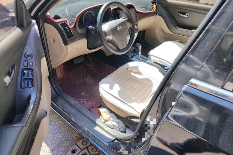Used Hyundai Celesta 2011 1.6L Automatic Comfort Edition Driver Seat