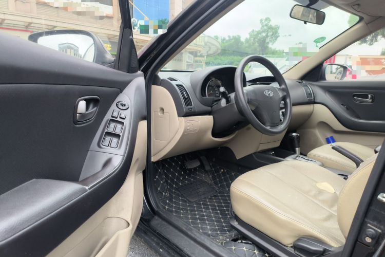 Used Hyundai Celesta 2011 1.6L Automatic Comfort Edition Driver Seat