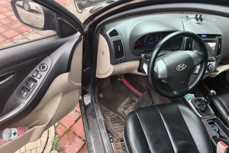 Used Hyundai Celesta 2011 1.6L Manual Comfort Edition Driver Seat