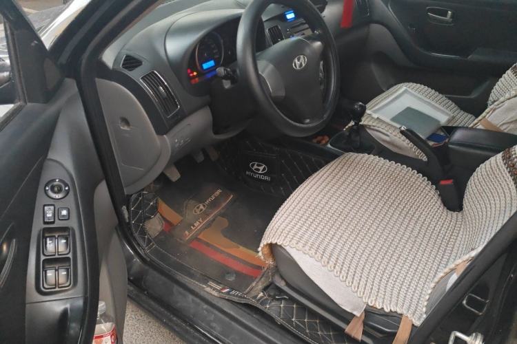 Used Hyundai Celesta 2011 1.6L Manual Comfort Edition Driver Seat