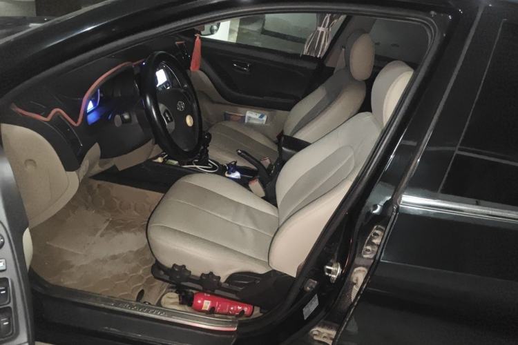 Used Hyundai Celesta 2011 1.6L Manual Luxury Model Driver Seat
