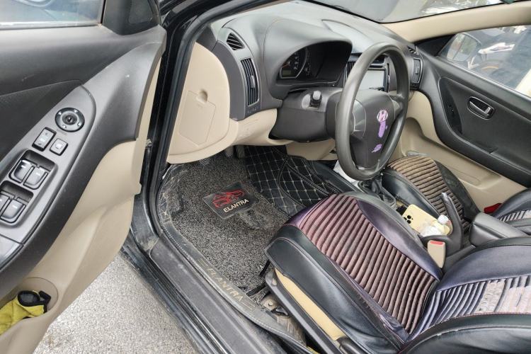 Used Hyundai Celesta 2011 1.6L Manual Comfort Edition Driver Seat