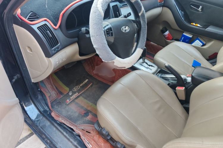 Used Hyundai Celesta 2011 1.6L Automatic Luxury Version Driver Seat