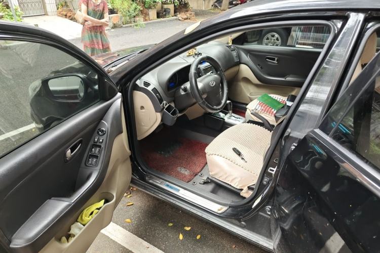 Used Hyundai Celesta 2011 1.6L Automatic Comfort Edition Driver Seat