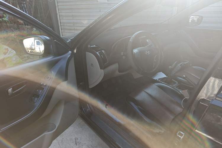 Used Hyundai Celesta 2011 1.6L Manual Comfort Edition Driver Seat
