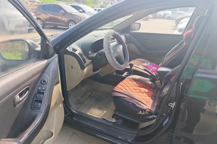 Used Hyundai Celesta 2011 1.6L Manual Comfort Edition Driver Seat