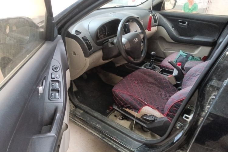 Used Hyundai Celesta 2011 1.6L Manual Comfort Edition Driver Seat