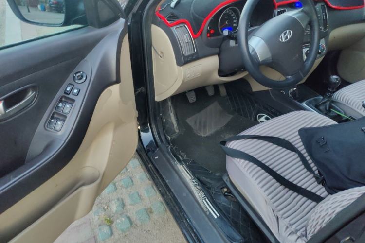 Used Hyundai Celesta 2011 1.6L Manual Comfort Edition Driver Seat