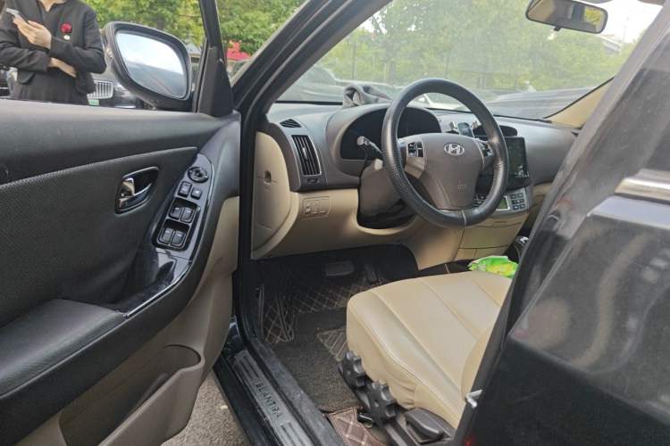 Used Hyundai Celesta 2011 1.6L Automatic Top-Tier Version Driver Seat