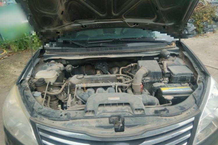 Used Hyundai Celesta 2011 1.6L Automatic Comfort Edition Engine Bay