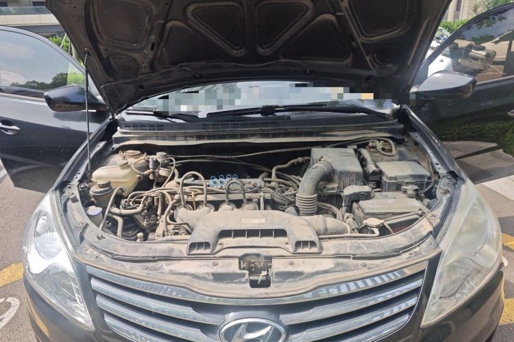 Used Hyundai Celesta 2011 1.6L Manual Comfort Edition Engine Bay