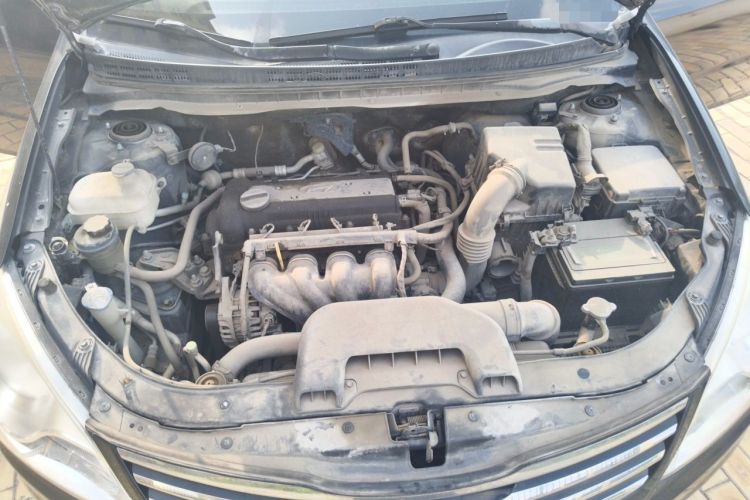 Used Hyundai Celesta 2011 1.6L Manual Comfort Edition Engine Bay
