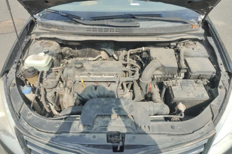 Used Hyundai Celesta 2011 1.6L Automatic Comfort Edition Engine Bay