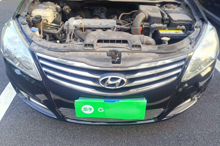 Used Hyundai Celesta 2011 1.6L Automatic Luxury Version Engine Bay