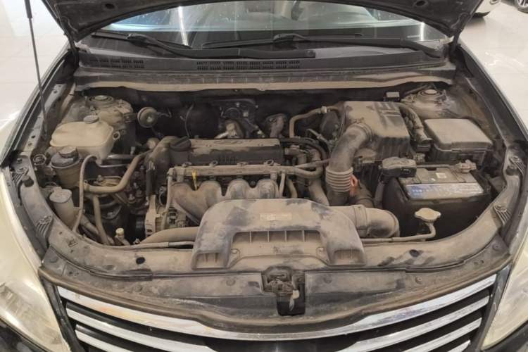Used Hyundai Celesta 2011 1.6L Automatic Luxury Version Engine Bay