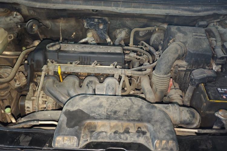Used Hyundai Celesta 2011 1.6L Automatic Comfort Edition Engine Bay
