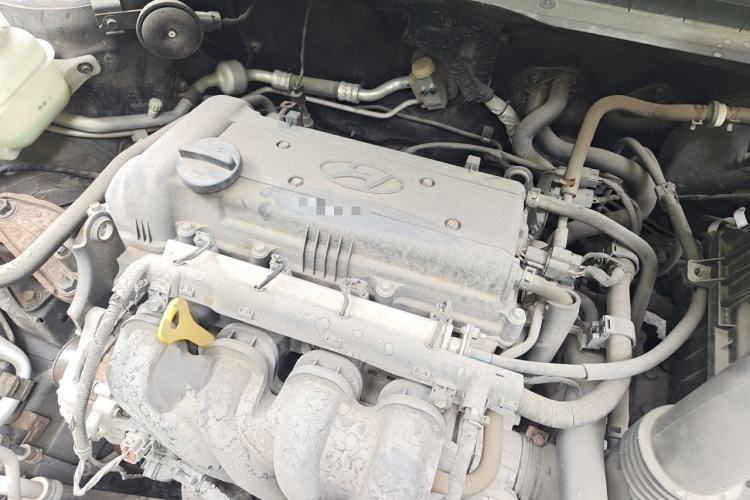Used Hyundai Celesta 2011 1.6L Automatic Luxury Version Engine Bay