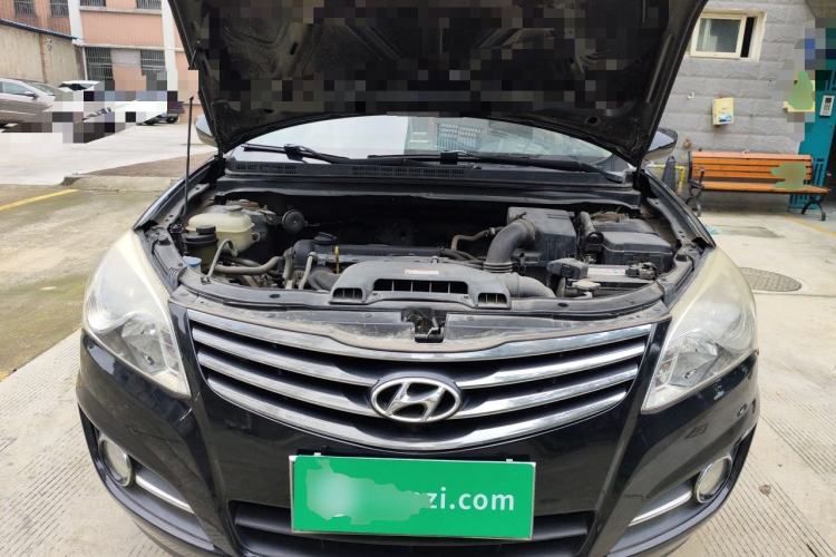 Used Hyundai Celesta 2011 1.6L Manual Comfort Edition Engine Bay