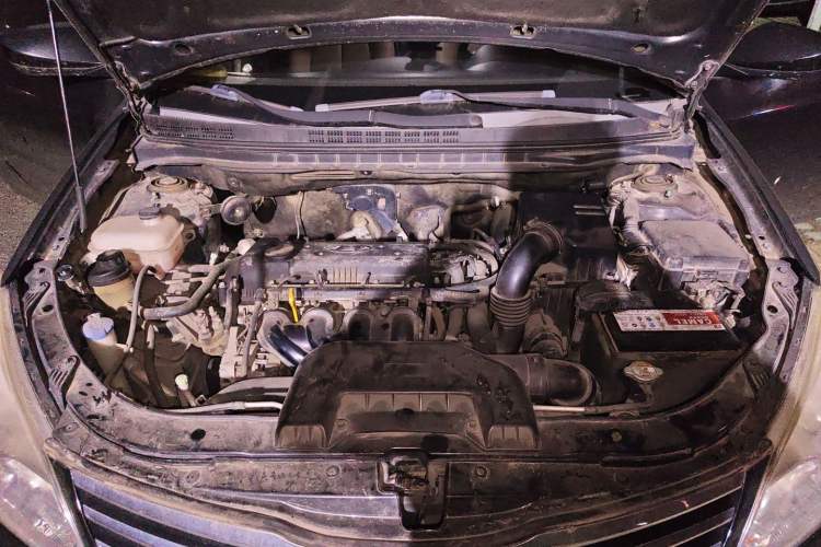 Used Hyundai Celesta 2011 1.6L Manual Comfort Edition Engine Bay