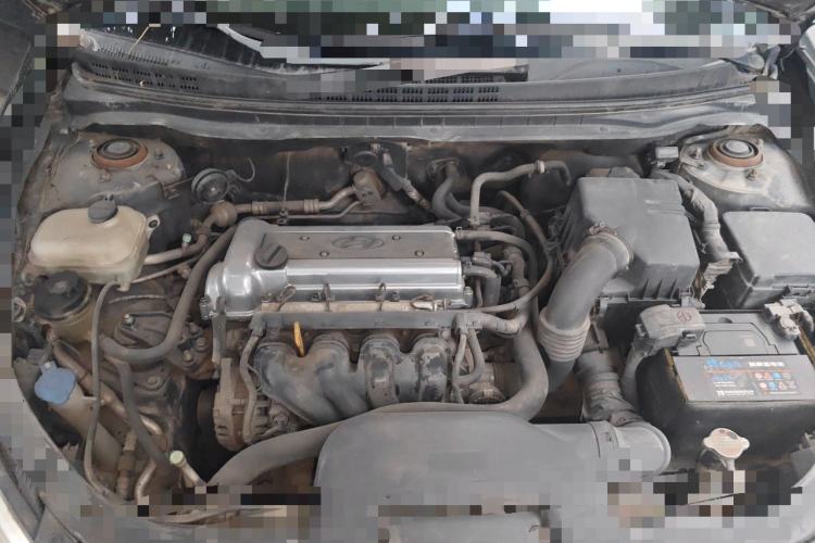Used Hyundai Celesta 2011 1.6L Manual Comfort Edition Engine Bay