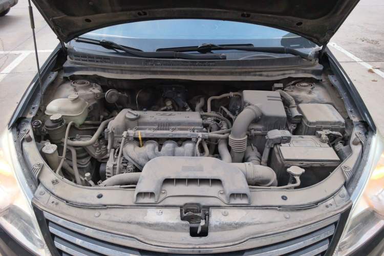 Used Hyundai Celesta 2011 1.6L Manual Comfort Edition Engine Bay