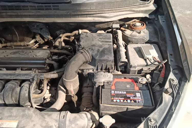 Used Hyundai Celesta 2011 1.6L Automatic Comfort Edition Engine Bay Left