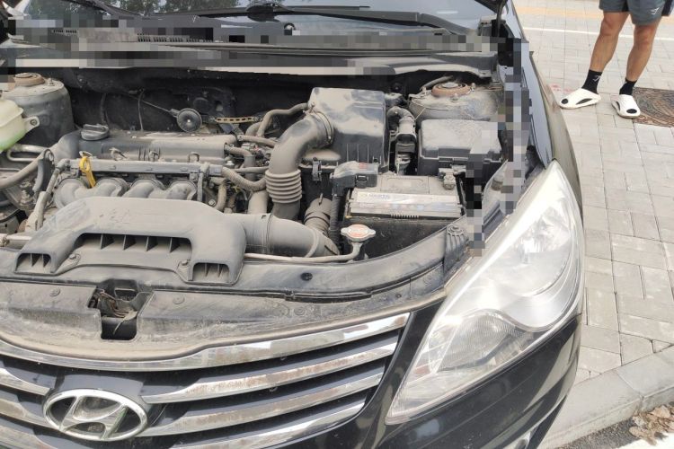 Used Hyundai Celesta 2011 1.6L Automatic Comfort Edition Engine Bay Left