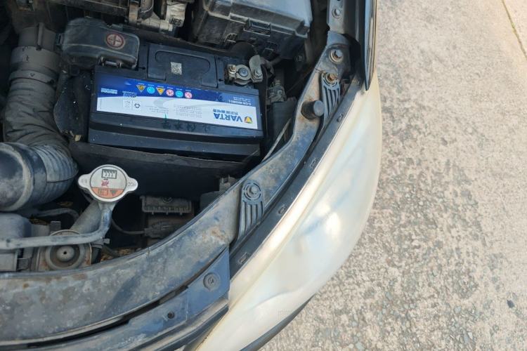 Used Hyundai Celesta 2011 1.6L Automatic Comfort Edition Engine Bay Left