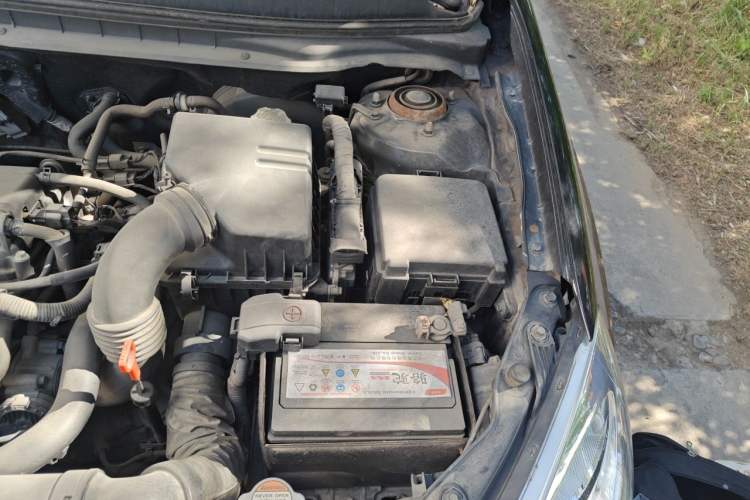 Used Hyundai Celesta 2011 1.6L Automatic Luxury Version Engine Bay Left