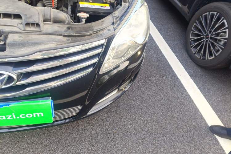 Used Hyundai Celesta 2011 1.6L Automatic Luxury Version Engine Bay Left