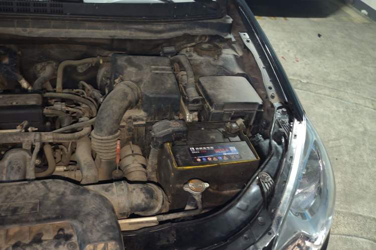 Used Hyundai Celesta 2011 1.6L Automatic Comfort Edition Engine Bay Left
