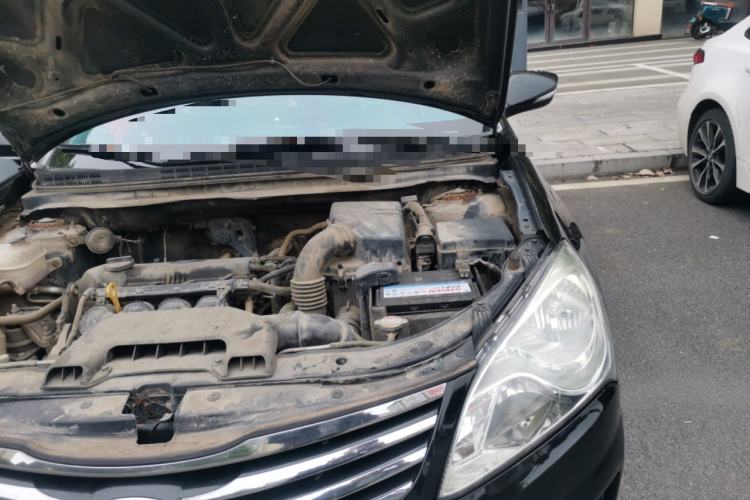 Used Hyundai Celesta 2011 1.6L Manual Luxury Model Engine Bay Left