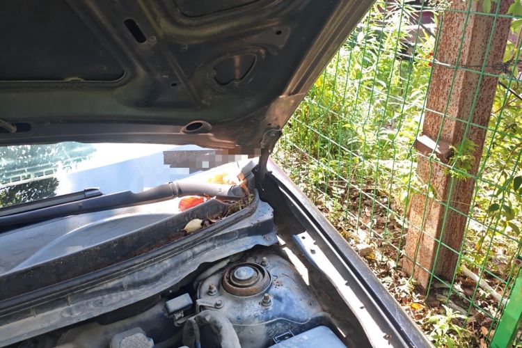 Used Hyundai Celesta 2011 1.6L Manual Comfort Edition Engine Bay Left