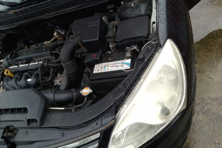 Used Hyundai Celesta 2011 1.6L Manual Comfort Edition Engine Bay Left