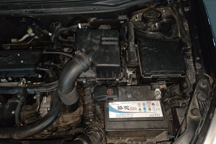 Used Hyundai Celesta 2011 1.6L Manual Luxury Model Engine Bay Left