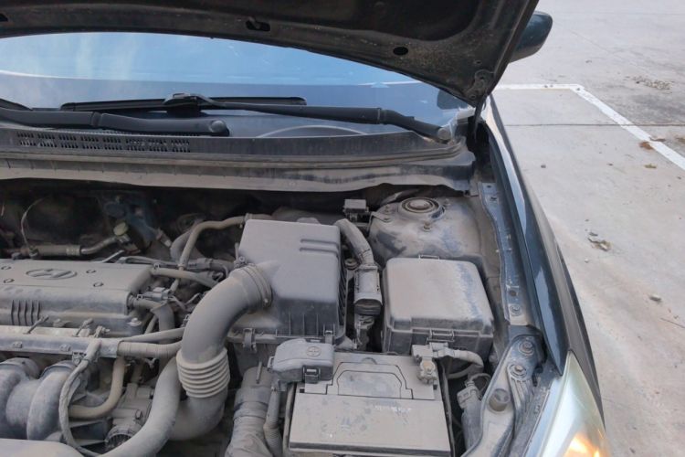 Used Hyundai Celesta 2011 1.6L Manual Comfort Edition Engine Bay Left