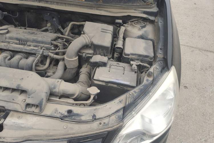 Used Hyundai Celesta 2011 1.6L Manual Comfort Edition Engine Bay Left