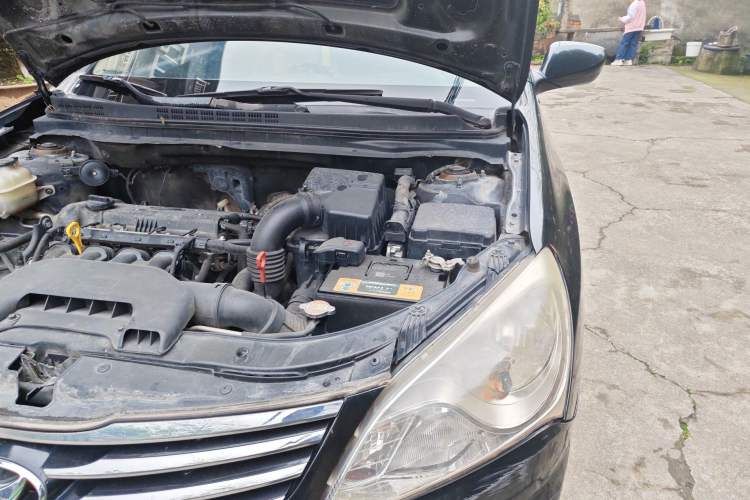 Used Hyundai Celesta 2011 1.6L Automatic Comfort Edition Engine Bay Left
