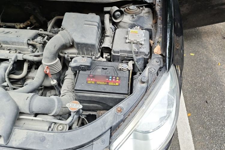 Used Hyundai Celesta 2011 1.6L Automatic Comfort Edition Engine Bay Left