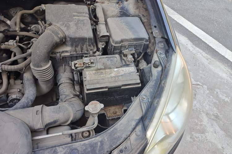 Used Hyundai Celesta 2011 1.6L Manual Comfort Edition Engine Bay Left