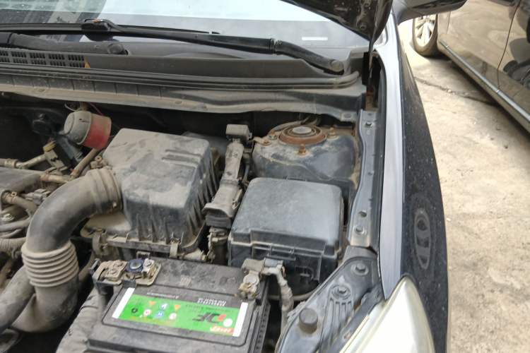 Used Hyundai Celesta 2011 1.6L Manual Comfort Edition Engine Bay Left