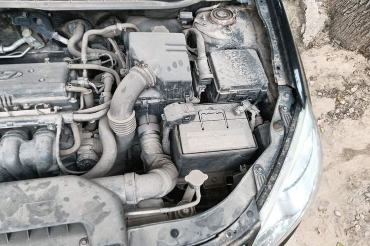Used Hyundai Celesta 2011 1.6L Manual Comfort Edition Engine Bay Left