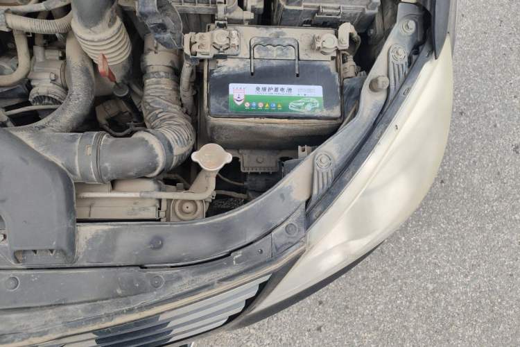 Used Hyundai Celesta 2011 1.6L Automatic Luxury Version Engine Bay Left