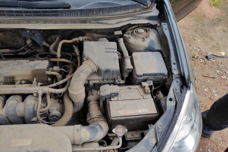 Used Hyundai Celesta 2011 1.6L Manual Comfort Edition Engine Bay Left