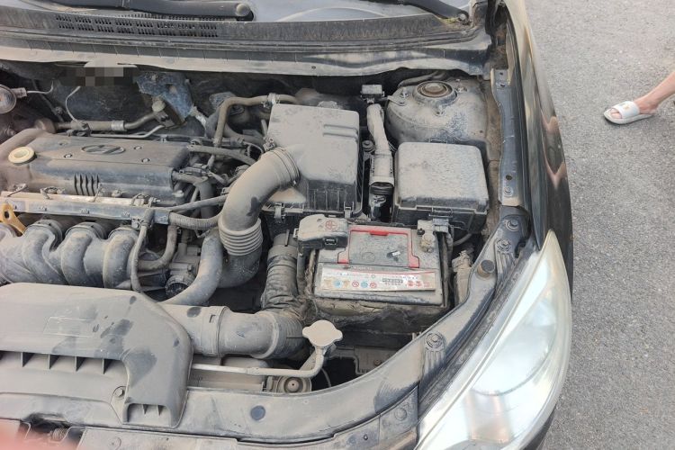 Used Hyundai Celesta 2011 1.6L Manual Comfort Edition Engine Bay Left