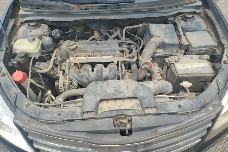 Used Hyundai Celesta 2011 1.6L Automatic Comfort Edition Engine Bay